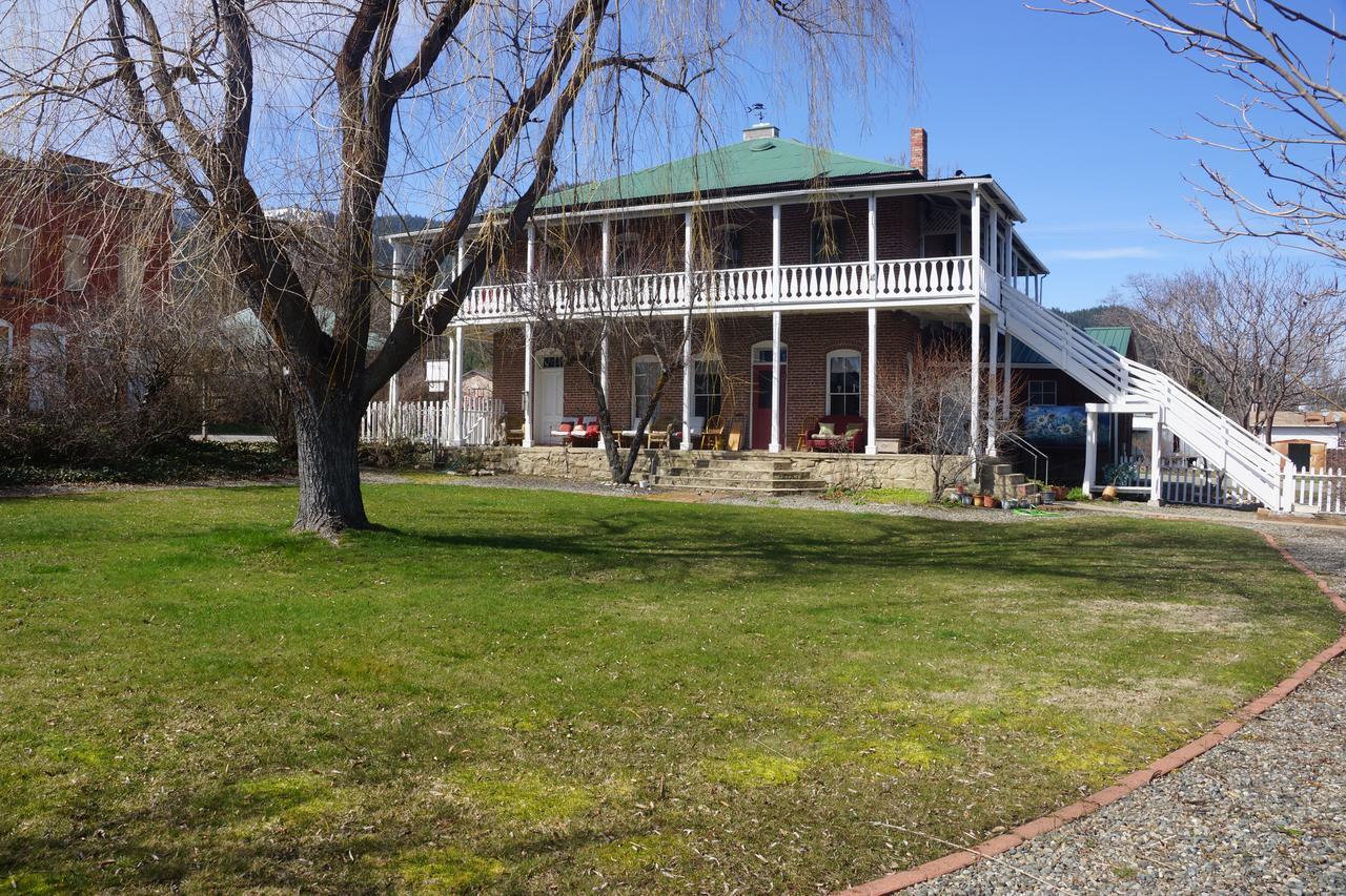 The Historic Collier Hotel Etna Екстериор снимка
